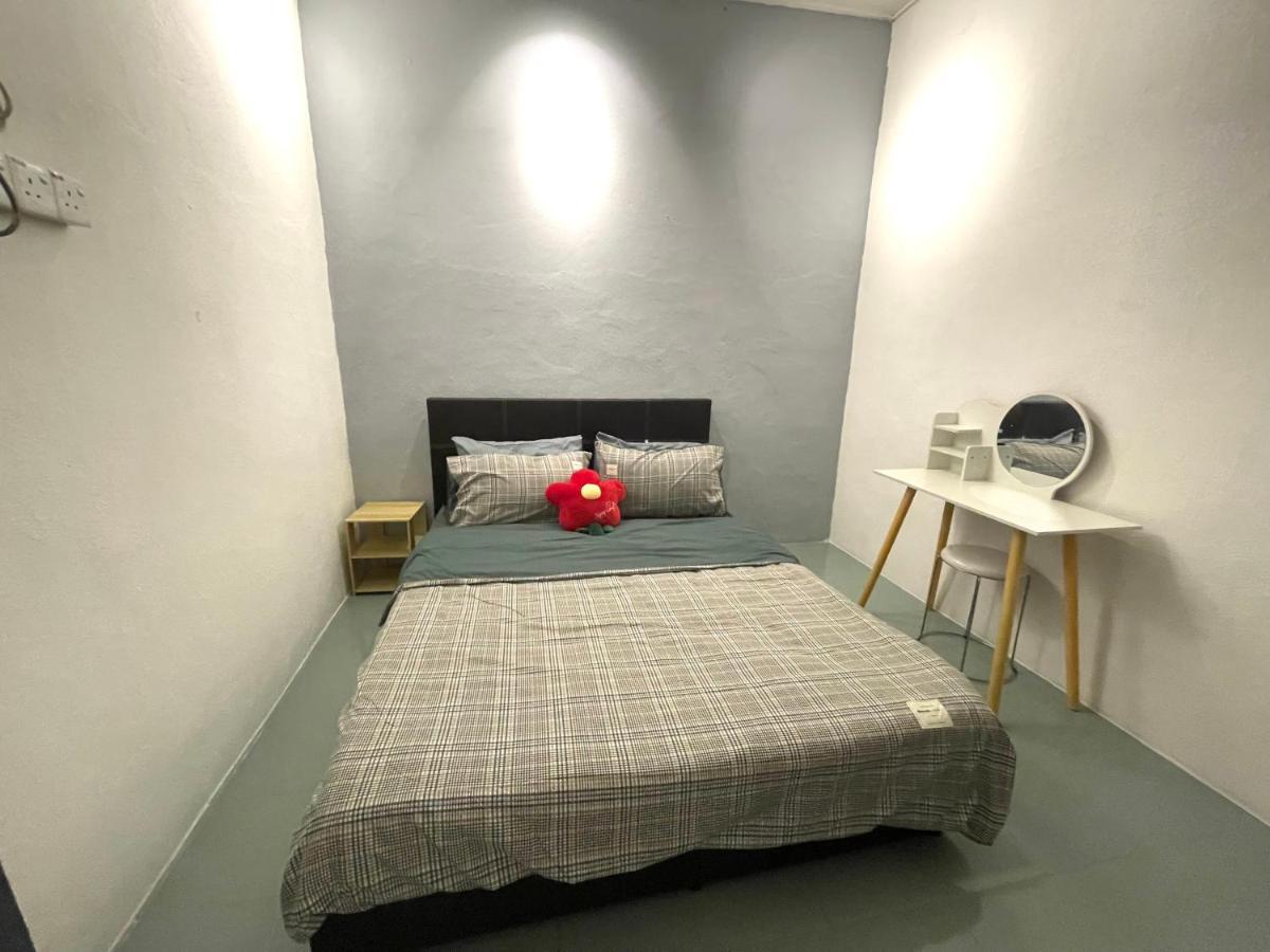 Heritage Cozy Entire 3 Bedroom House At Kijang Alma Букит Мертаджам Екстериор снимка